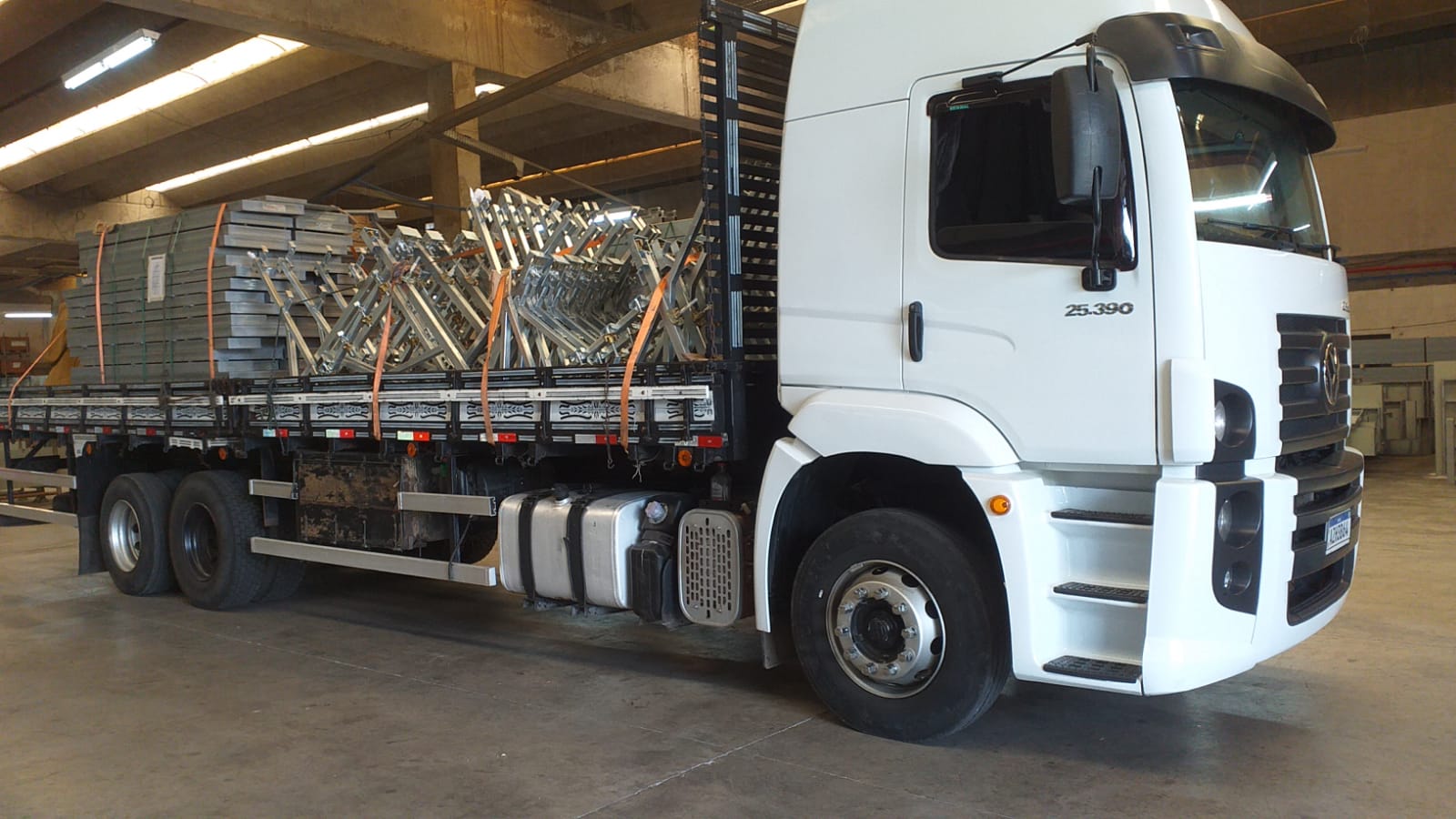 WhatsApp Image 2024-12-10 at 17.30.46 (2).jpeg