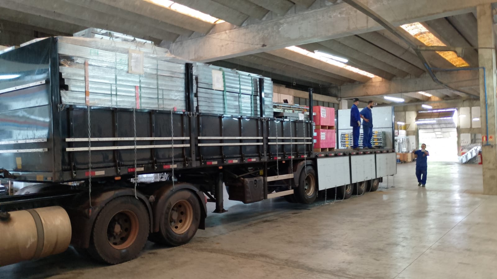 WhatsApp Image 2024-12-10 at 17.30.45 (1).jpeg